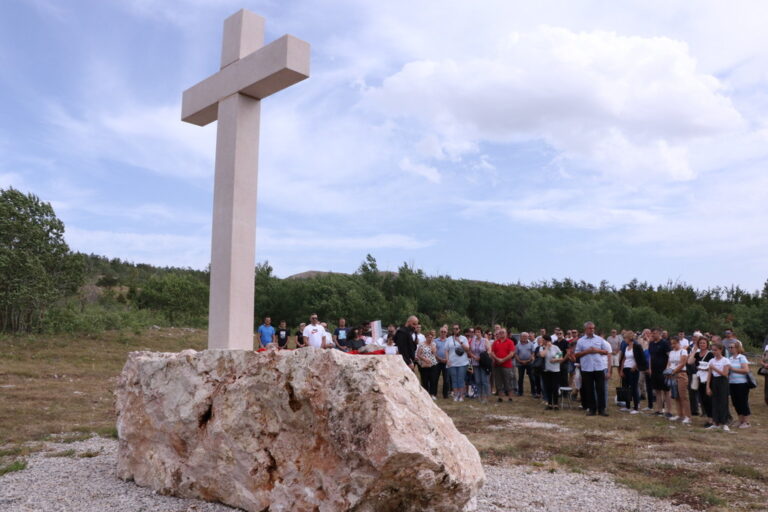 U nedjelju, 7.kolovoza u Paklinama misa za žrtve pokolja