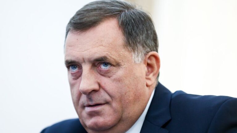 Dodik prijeti da će blokirati sve razvojne projekte i inozemne donacije BiH