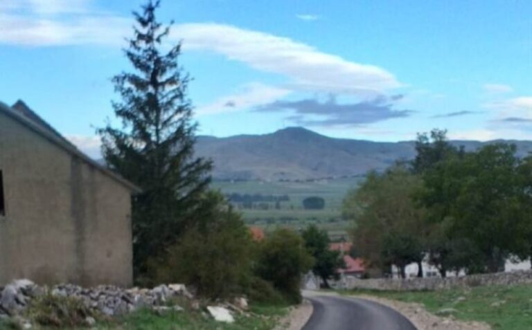 Sanacija lokalnih cesta u općini Tomislavgrad