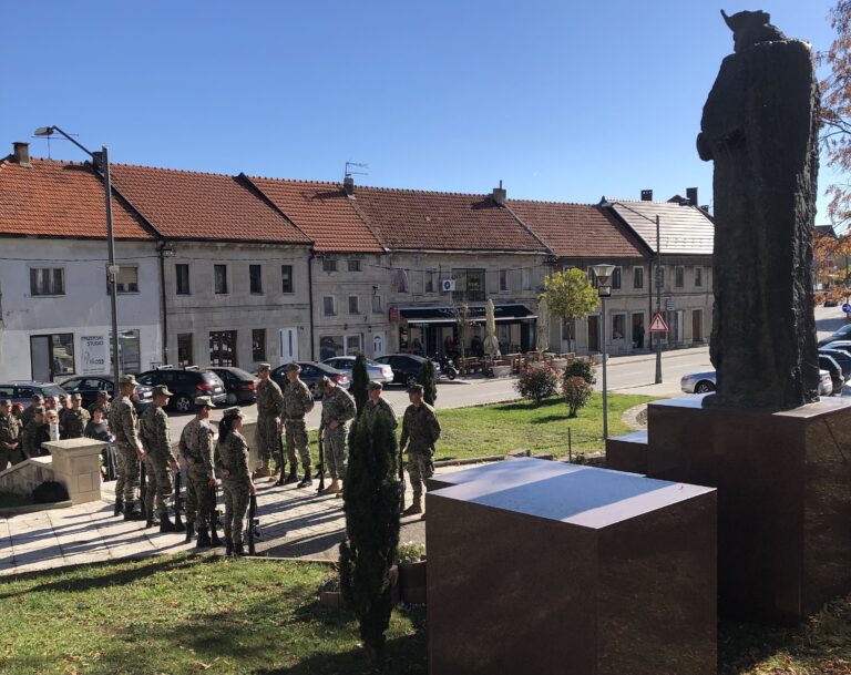 U Tomislavgradu položeni vijenci povodom Svih Svetih i Dušnoga dana​