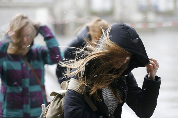 Upaljen narančasti meteoalarm, očekuju se olujni udari vjetra