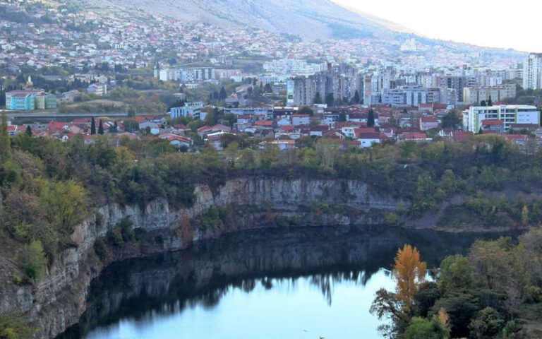 VIHOVIĆI: Ronioci došli do 17 metara dubine, za sada ništa nisu pronašli