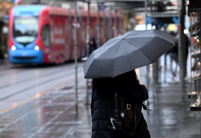 U BiH sutra oblačno s kišom, u višim područjima i na planinama sa snijegom