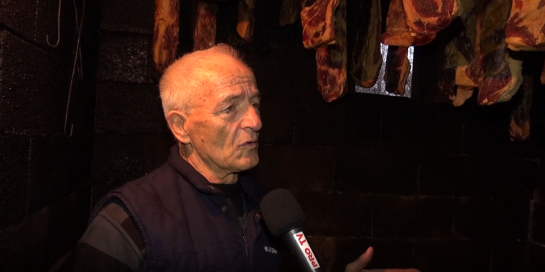 VIDEO: Poslušajte savjete agrotehnologa o očuvanju mesa u nepovoljnim vremenskim uvjetima za sušenje