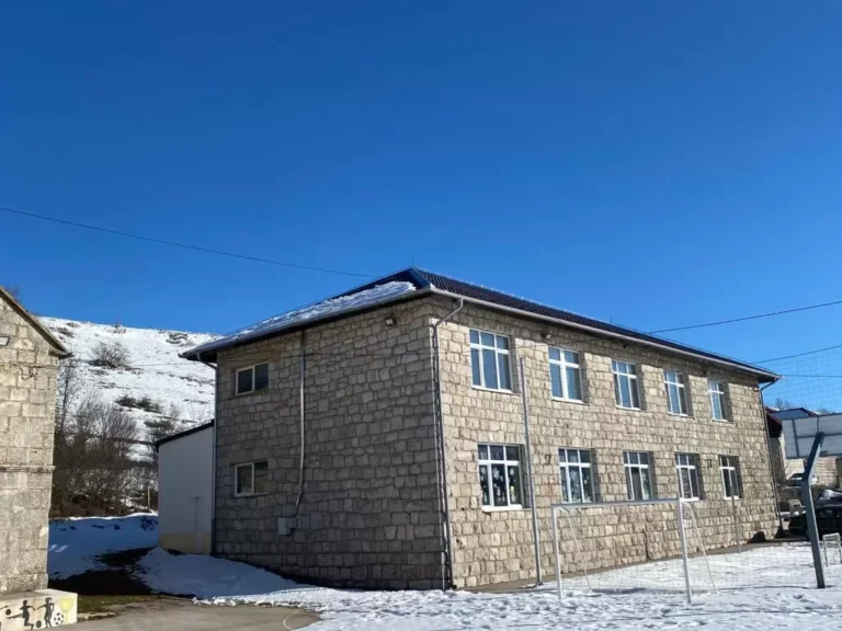 Tomislavgrad: završeni radovi na sanaciji krova škole u Roškom Polju
