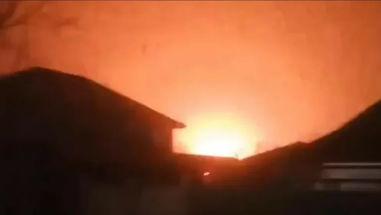 VIDEO: Snažna eksplozija na Krimu: Dronovi u zrak digli željeznicu punu moćnih ruskih projektila