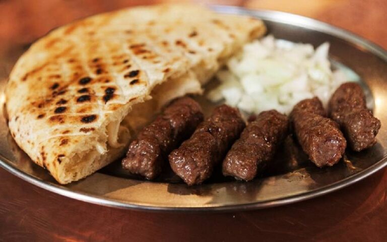 Ćevapi iz Travnika našli se na listi 50 najboljih mesnih jela