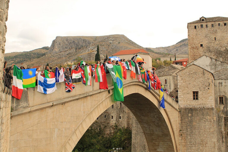 Mostar: 30 učenika iz 30 zemalja predstavit će svoje tradicionalne nošnje i kulture