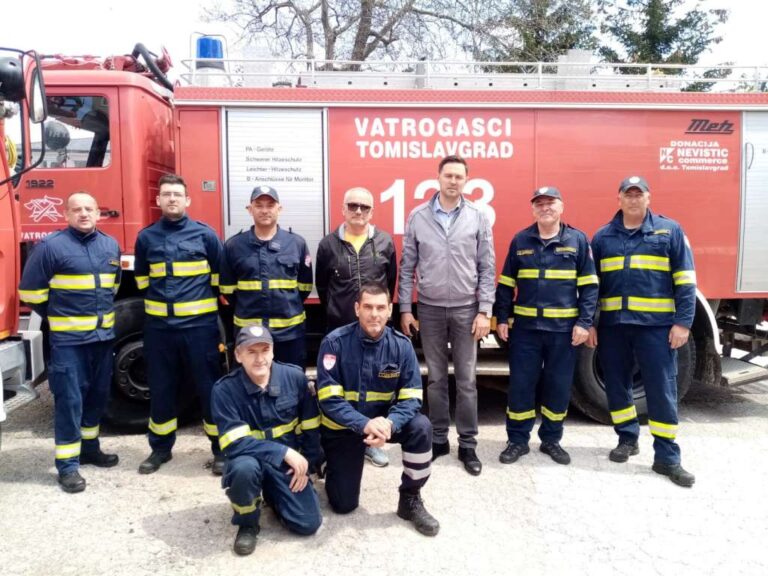 Tomislavgrad: Vatrogasci vježbom obilježili dan svog sveca zaštitnika – svetog Florijana