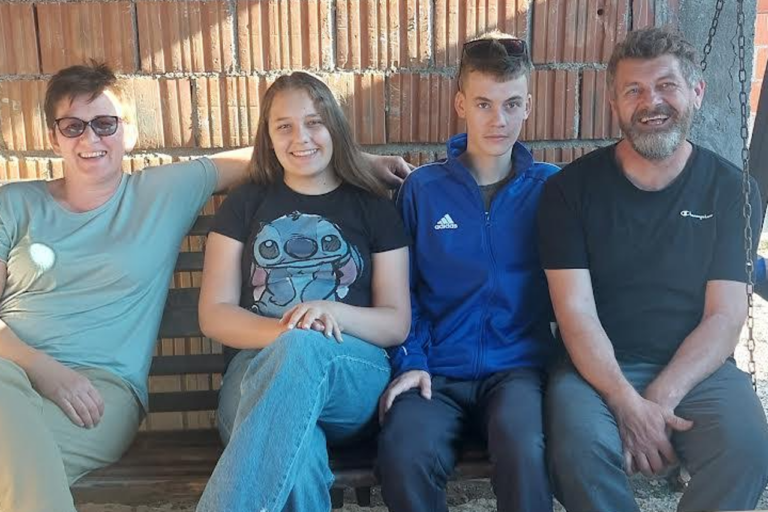 Katja i Ivan su jedino dvoje djece u posavskoj povratničkoj župi Tišina