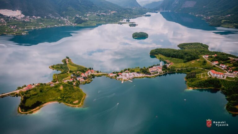 Ramsko jezero bogatije za 18.000 komada ribe