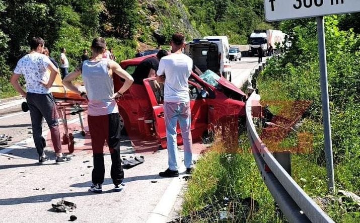 Teška prometna nesreća kod Jablanice: Jedna osoba poginula
