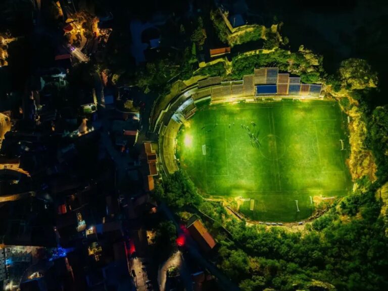 Osvijetljen možda i najljepši hrvatski stadion