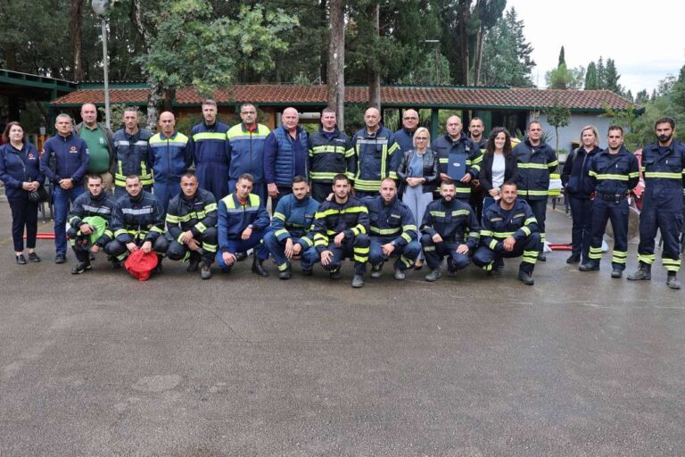 Vatrogascima u BiH uručena specijalizirana oprema za gašenje požara