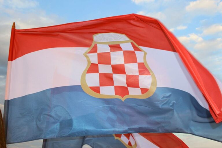 Na današnji dan prije 32. godine uspostavljena Hrvatska zajednica Herceg – Bosna