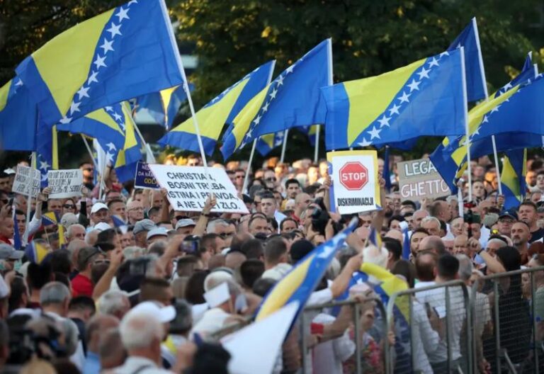 Udruga građana od Schmidta traži da do Nove godine nametne izmjene Izbornog zakona