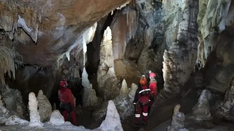 Postani speleolog: Speleološka škola Mijatovih dvora i Planinarskog saveza Herceg – Bosne