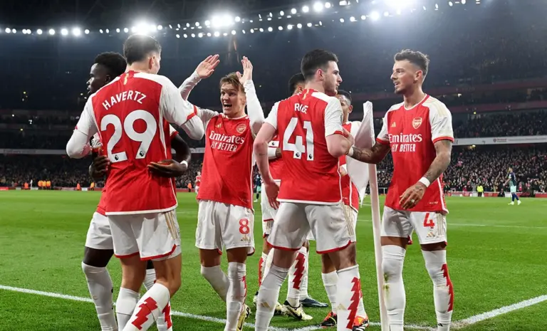 Arsenal zauzeo vrh Premiershipa