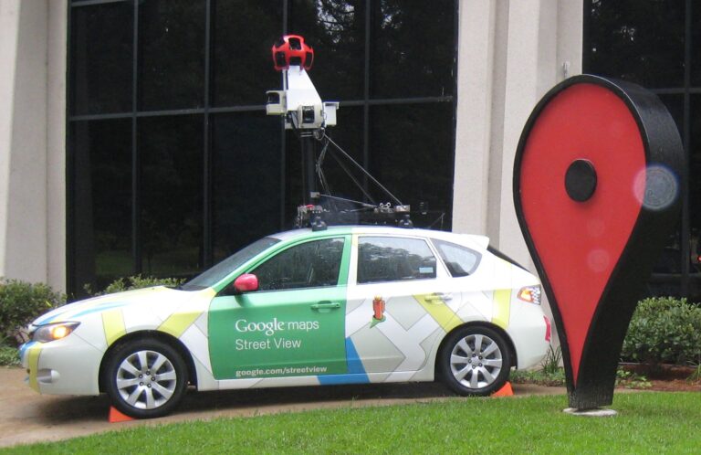 Google Street View automobil na ulicama Širokoga Brijega