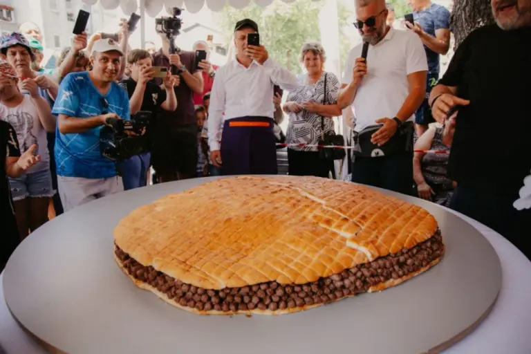 U BiH oboren svjetski rekord za najveću porciju ćevapa