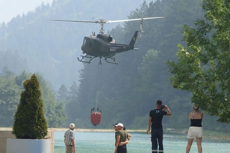 Tokom vježbe se srušio helikopter Oružanih snaga BiH, povrijeđen jedan član posade