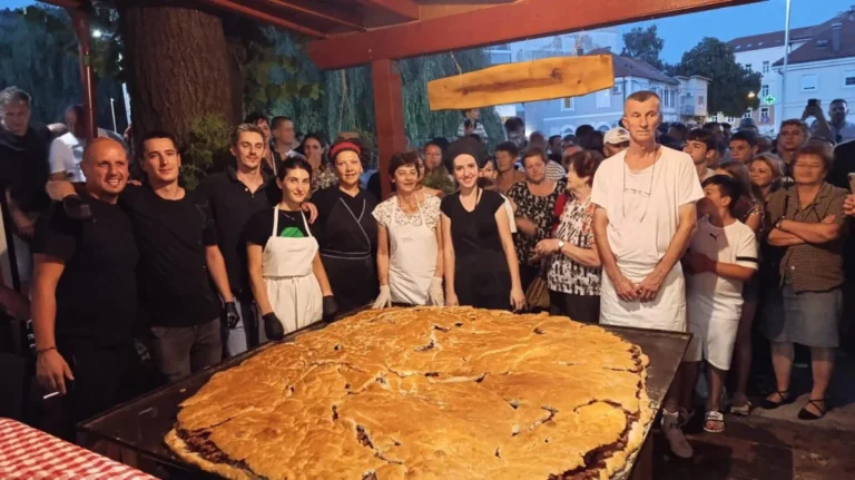 Livno postavilo novi rekord po broju ćevapa u jednoj lepinji