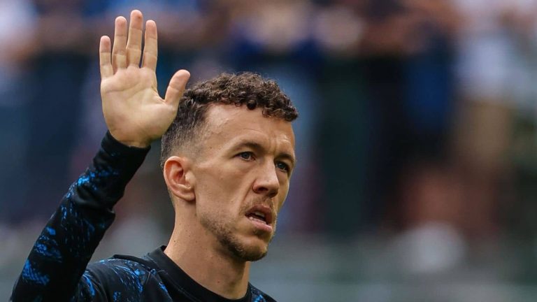 Odlazak u PSV- Perišić potpisuje ugovor