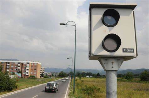 Vozačima u BiH kazne kasne i jednu godinu zbog velikog broja prekršaja i nedostatka resursa