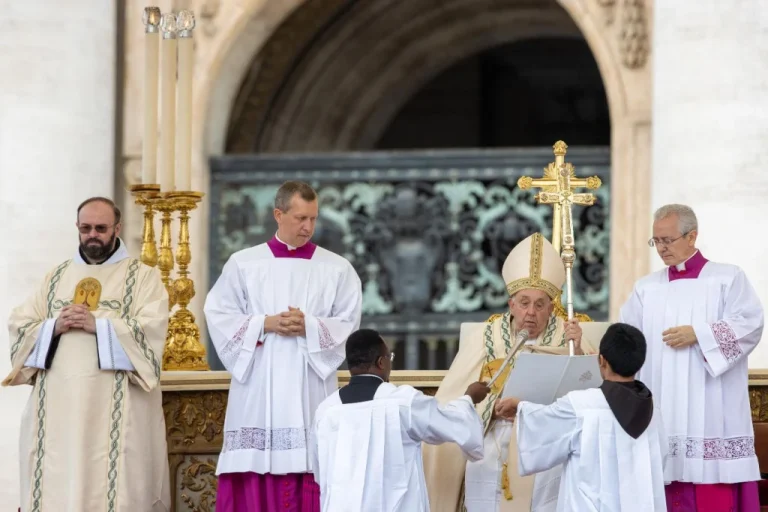 CRKVA DOBILA NOVE SVECE Papa Franjo kanonizirao 14 ljudi, uključujući i mučenike iz Damaska