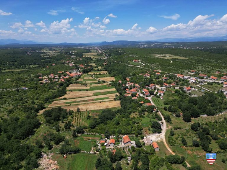 Najavljena sveta misa za žrtve Bleiburga i Križnog puta na brdu Ćasak u Blizancima
