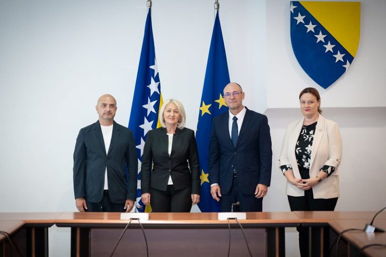 Predsjedateljica Vijeća ministara BiH Borjana Krišto održala sastanak s članovima izaslanstva Europskog parlamenta za odnose s Bosnom i Hercegovinom i Kosovom