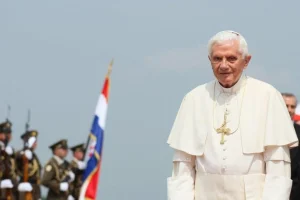 Hoće li papa Benedikt XVI. biti proglašen blaženim? Vatikan ispituje navodno čudo ozdravljenja