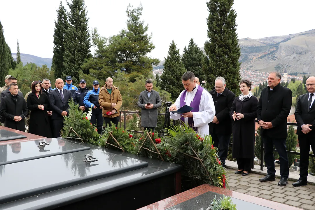 Obilježena 27. godišnjica ubojstva federalnog doministra Joze Leutara