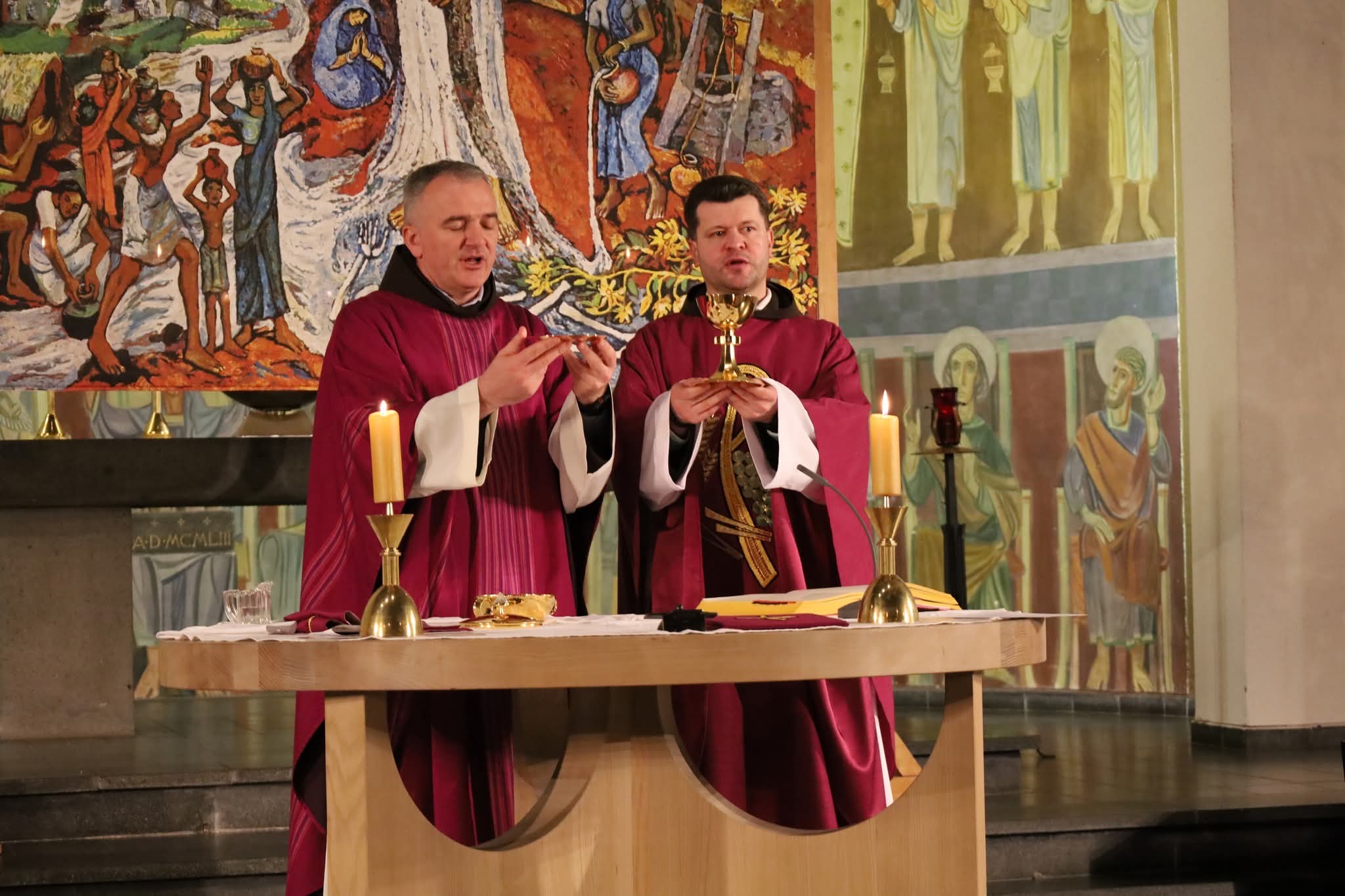 SNAŽNE PORUKE O MIRU I OPROSTU: TRODNEVNA DUHOVNA OBNOVA OKUPILA HRVATE U GIESSENU, KLOPPENHEIMU I NIDDI