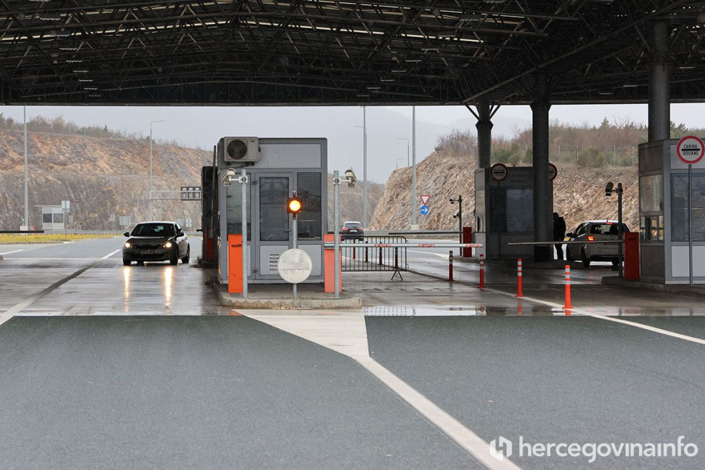 Na Bijači zabranjen uvoz talijanske tjestenine