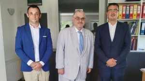 Visoki predstavnik Crishock boravio u posjetu župama Obri i Solakova Kula